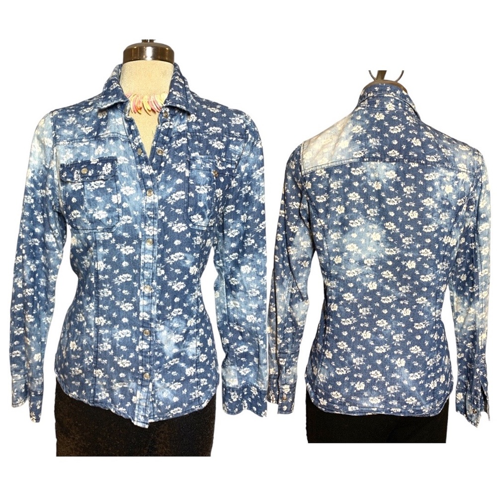 BLUENOTES Blue And White Dye Floral Denim Long Sleeves Top Size L